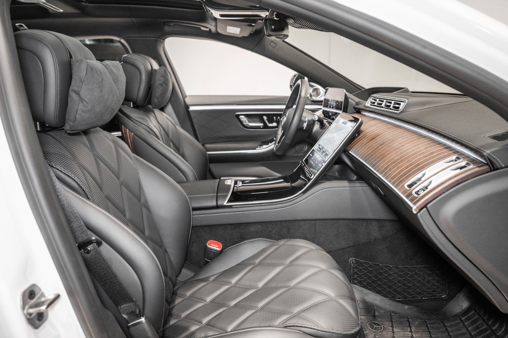 Used 2023 Mercedes-Benz Maybach S 680 4MATIC image 32