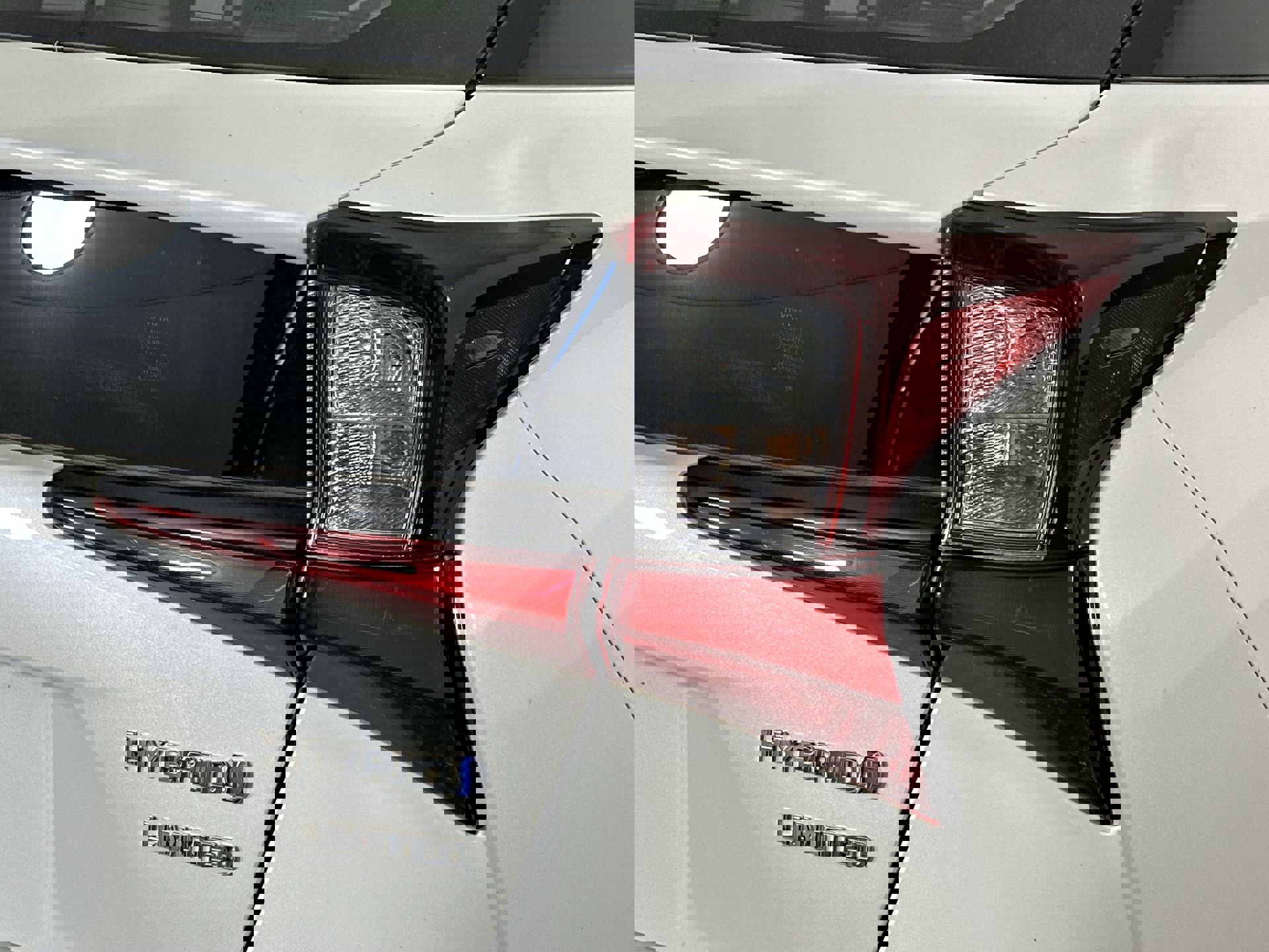 Used 2019 Toyota Prius Limited image 30