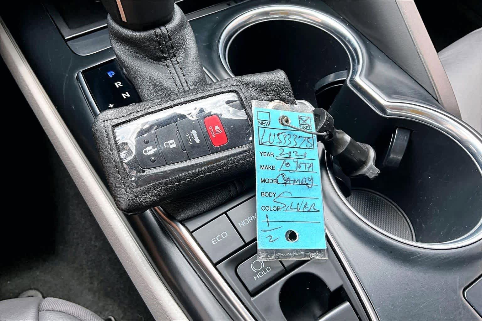 Used 2020 Toyota Camry XLE FWD image 14