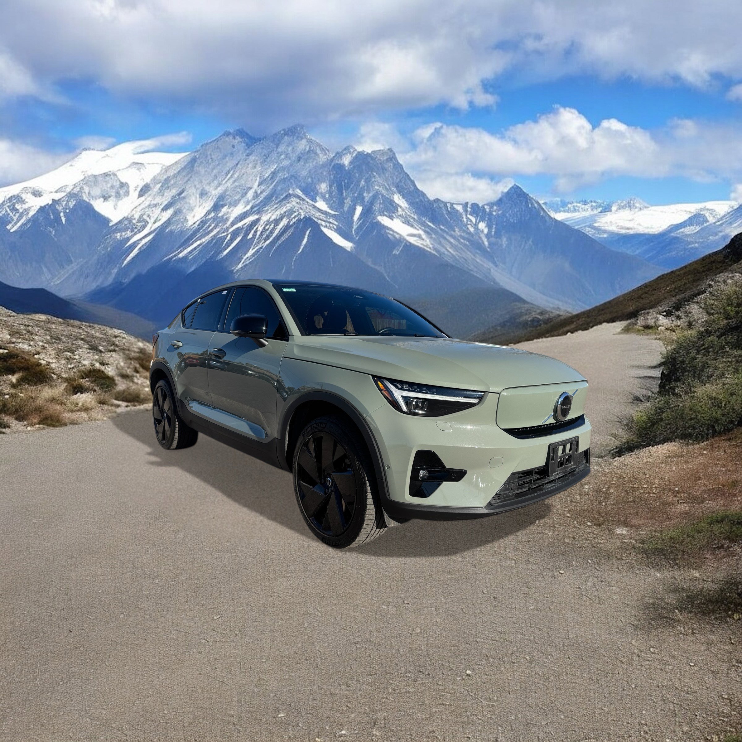 Used 2023 Volvo C40 P8 Recharge Ultimate image 7