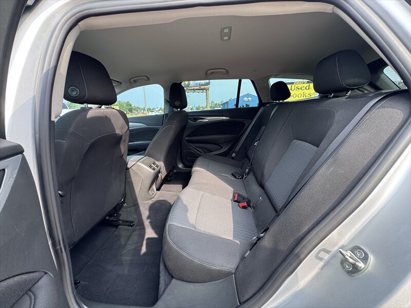 Used 2019 Buick Regal Preferred AWD/4WD image 11