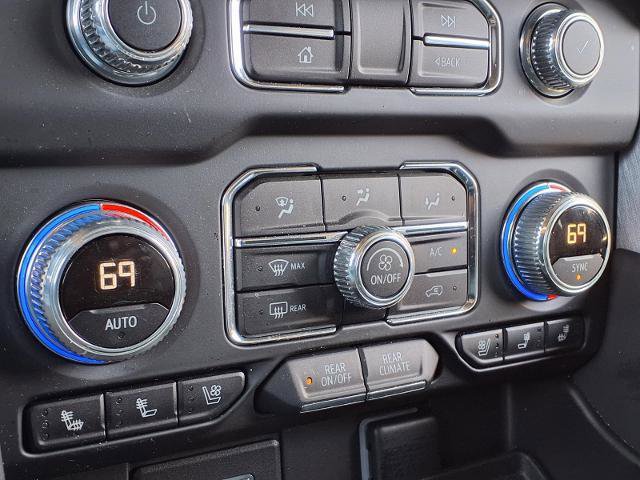 Used 2022 GMC Yukon SLT w/ SLT Premium Package image 8