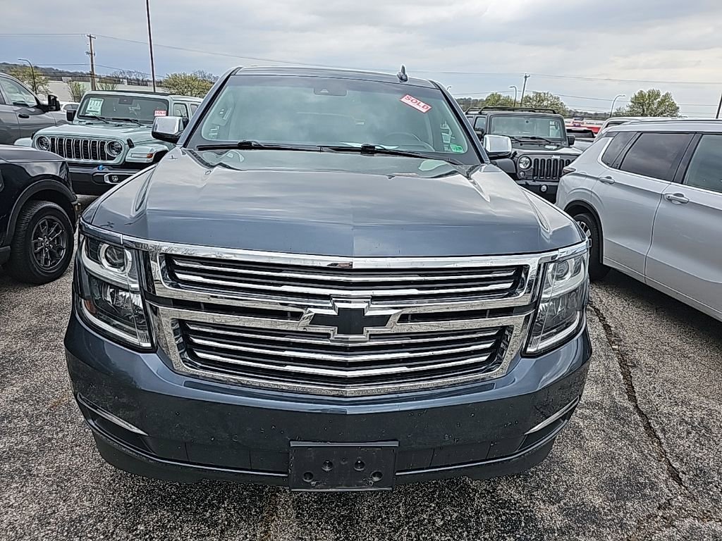 Used 2019 Chevrolet Suburban Premier image 2