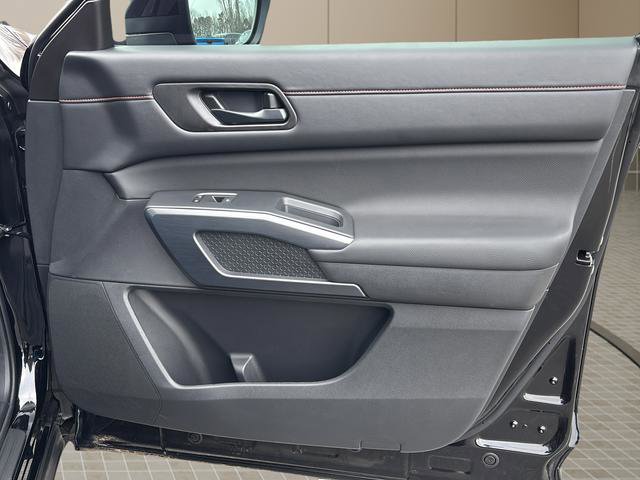 Used 2025 Nissan Pathfinder Rock Creek image 37