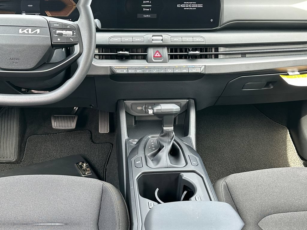 New 2026 Kia K4 FWD image 12