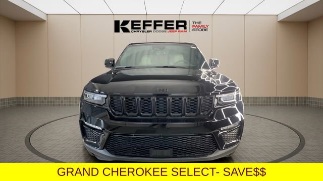 New 2025 Jeep Grand Cherokee Limited w/ Black Appearance Package image 8