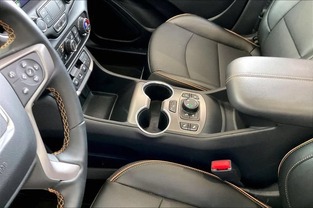 Used 2024 GMC Terrain AT4 w/ Tech Package AWD/4WD image 13
