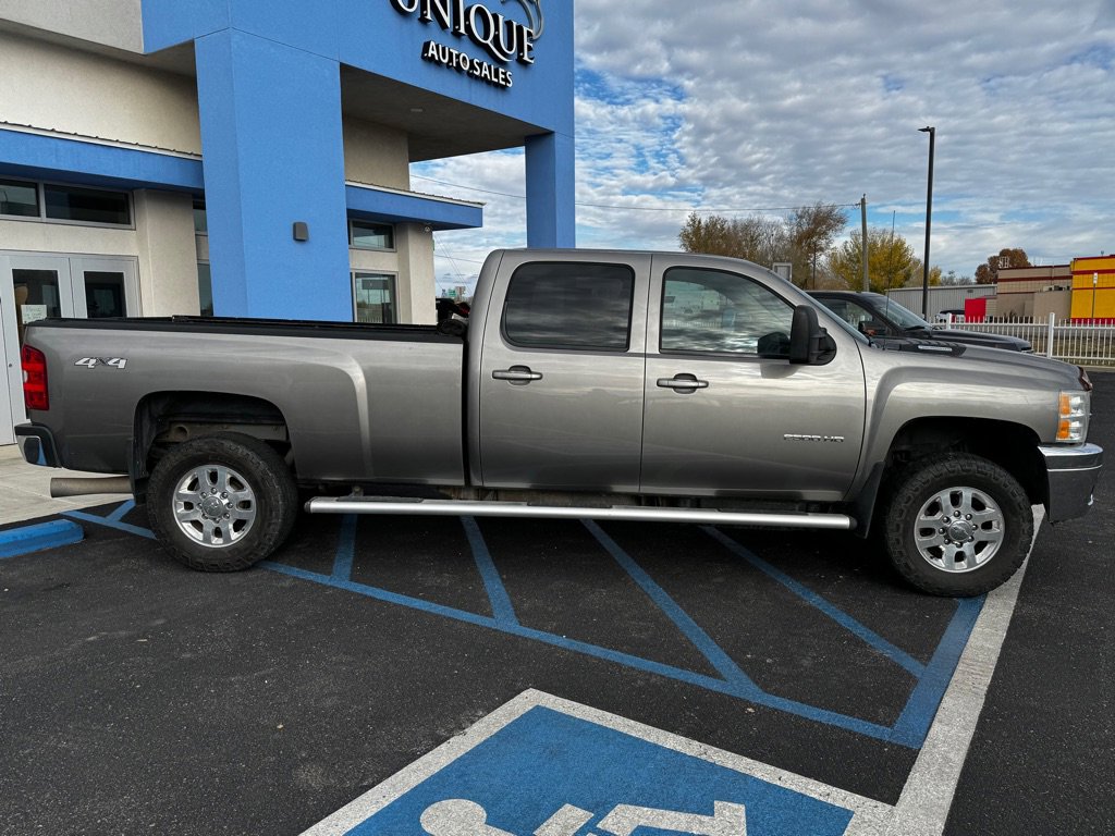 Used 2012 Chevrolet Silverado 2500 LTZ w/ LTZ Plus Package image 2