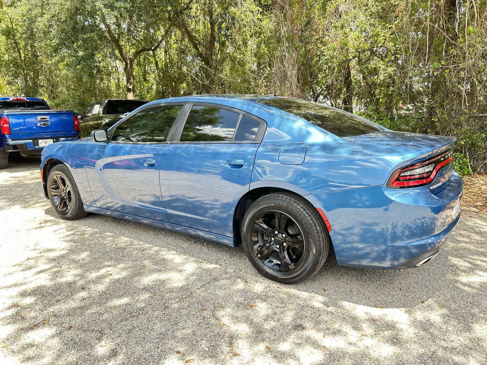 Used 2020 Dodge Charger SXT RWD image 6
