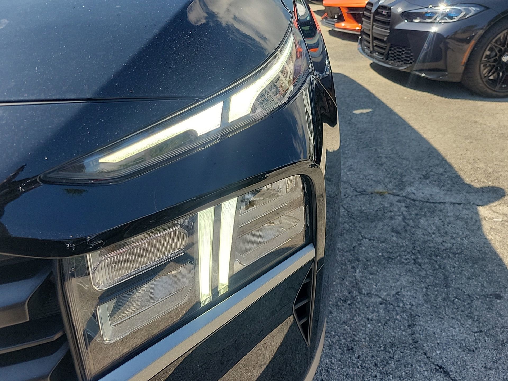 Used 2023 Hyundai Santa Fe SEL FWD image 6