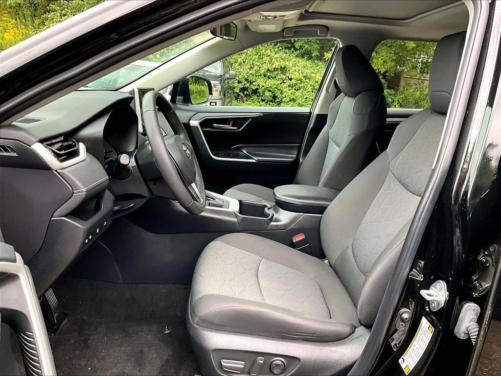 Certified 2023 Toyota RAV4 XLE w/ Convenience Package AWD/4WD image 10