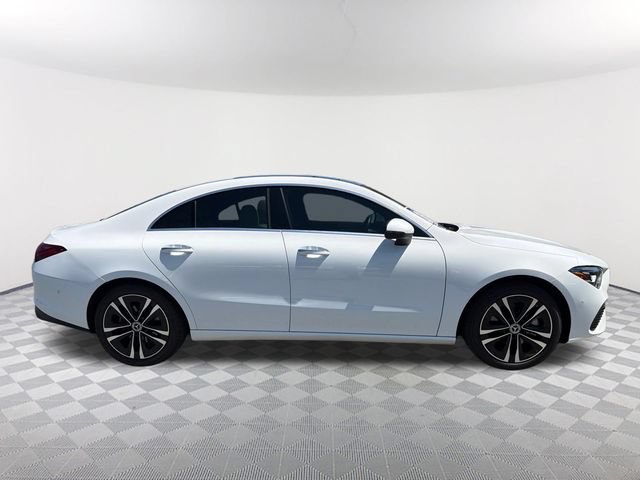 Used 2025 Mercedes-Benz CLA 250 image 4