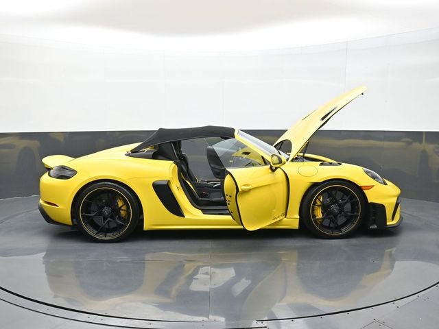 Certified 2025 Porsche 718 Boxster Spyder RS w/ Light Design Package RWD image 29