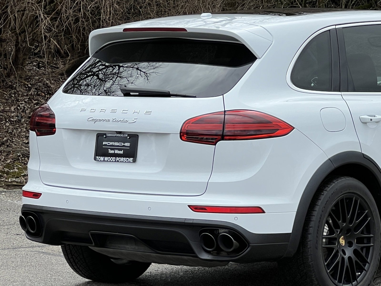 Used 2016 Porsche Cayenne Turbo S image 9