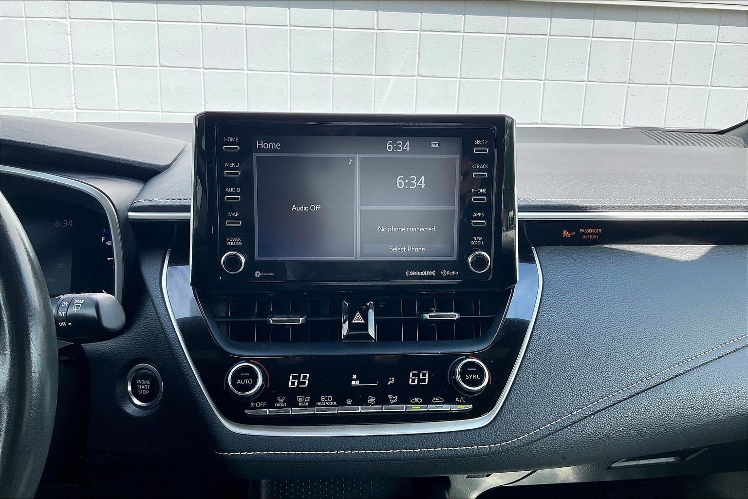 Used 2019 Toyota Corolla XSE FWD image 37