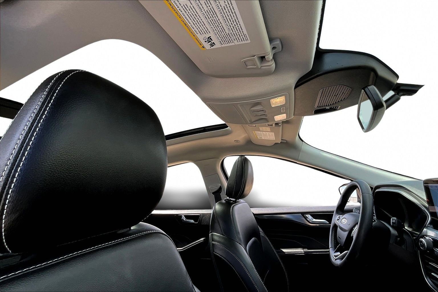 Used 2022 Ford Escape Titanium w/ Class II Trailer Tow Package image 29