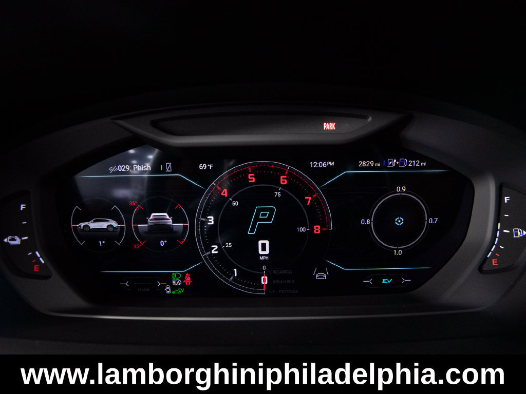 Used 2025 Lamborghini Urus S AWD/4WD image 18