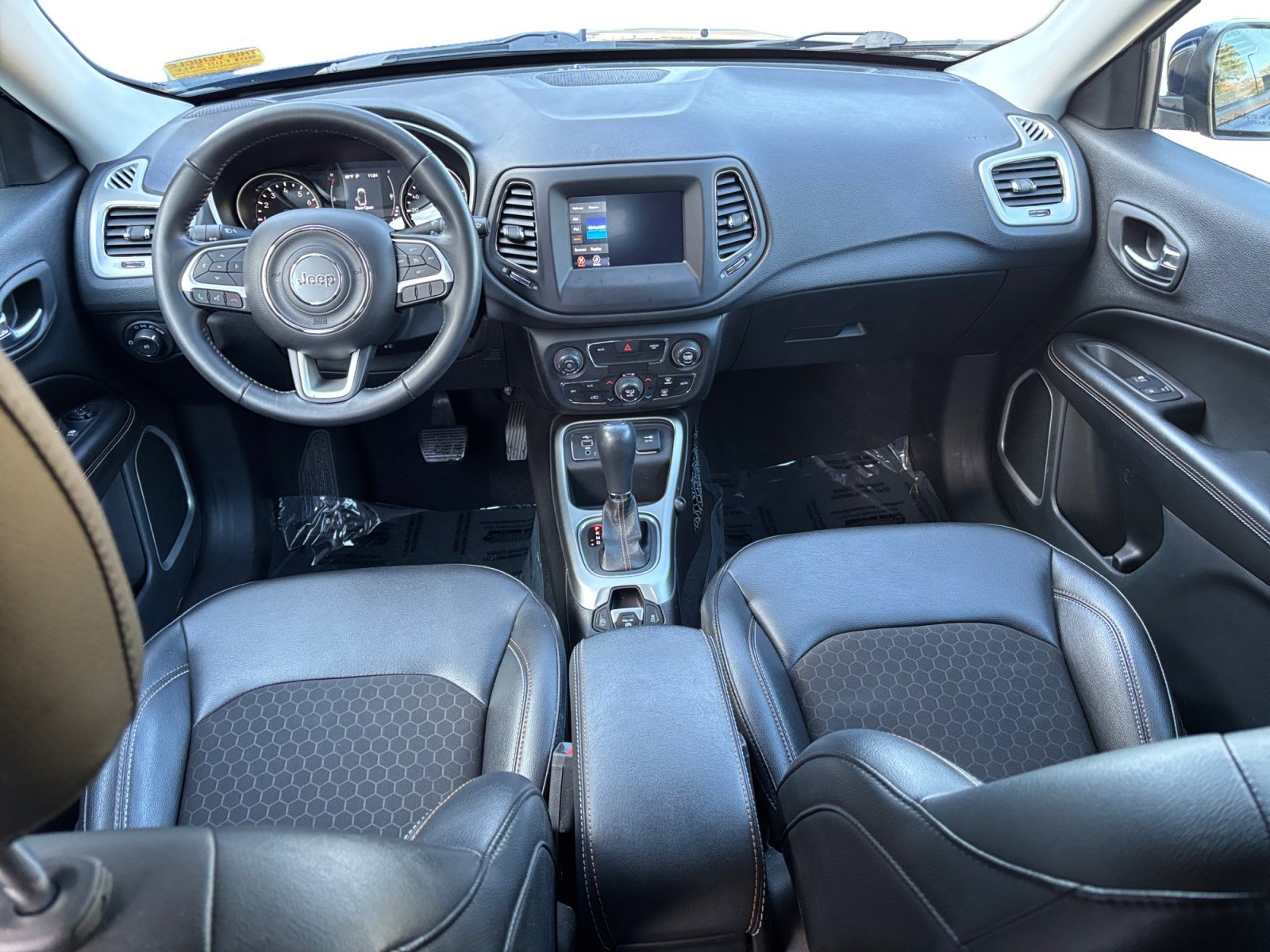 Used 2020 Jeep Compass Latitude image 10