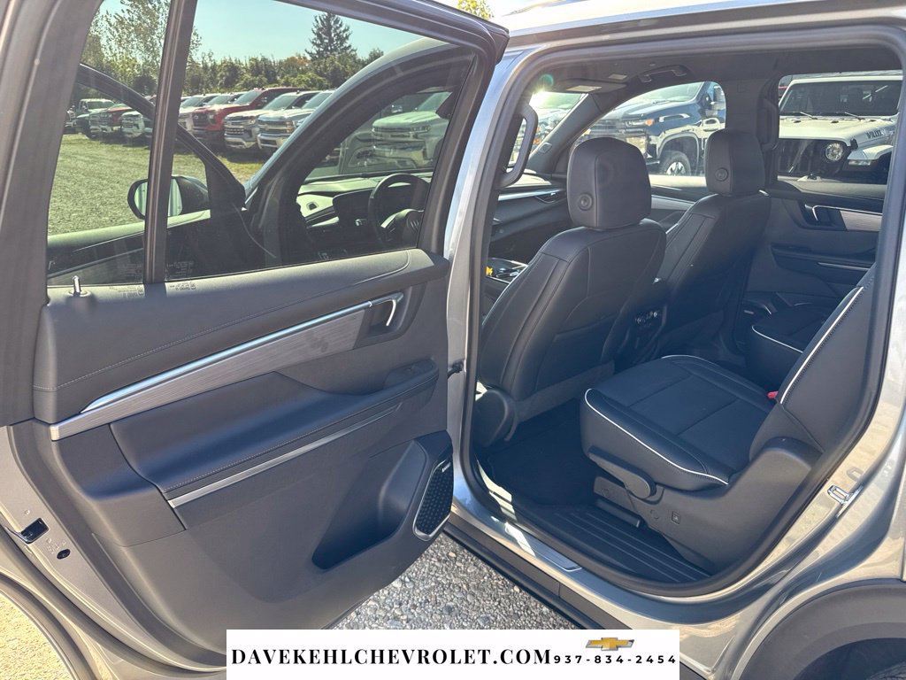 Used 2026 Buick Enclave Preferred w/ Power Package FWD image 23