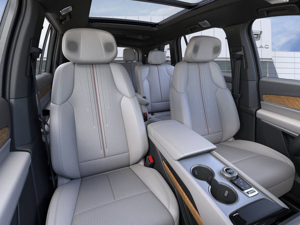 New 2026 Cadillac Vistiq Sport w/ LPO, Floor Liner Package image 16