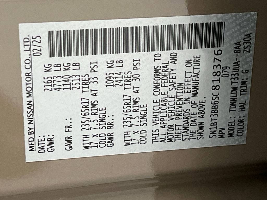 Used 2025 Nissan Rogue SV image 70