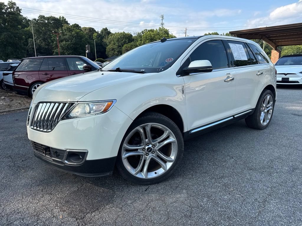 Used 2013 Lincoln MKX FWD image 1
