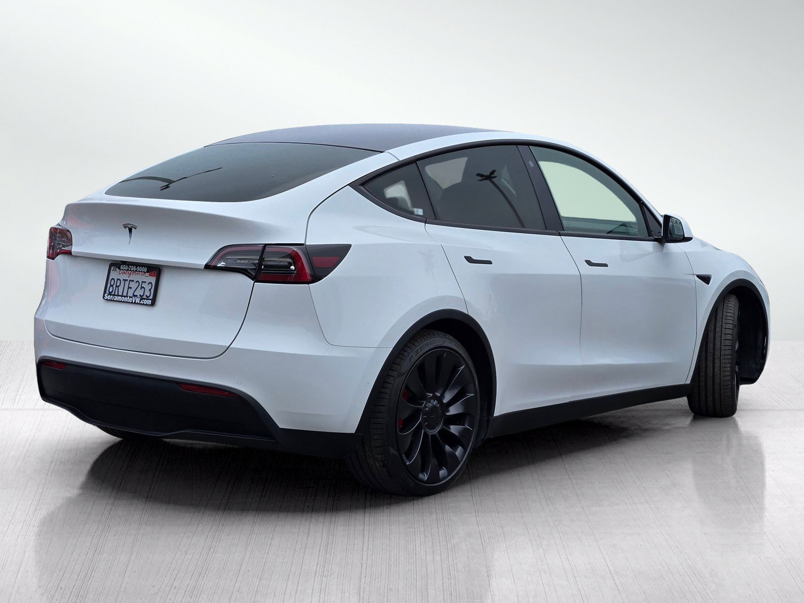 Used 2021 Tesla Model Y Performance AWD/4WD image 4