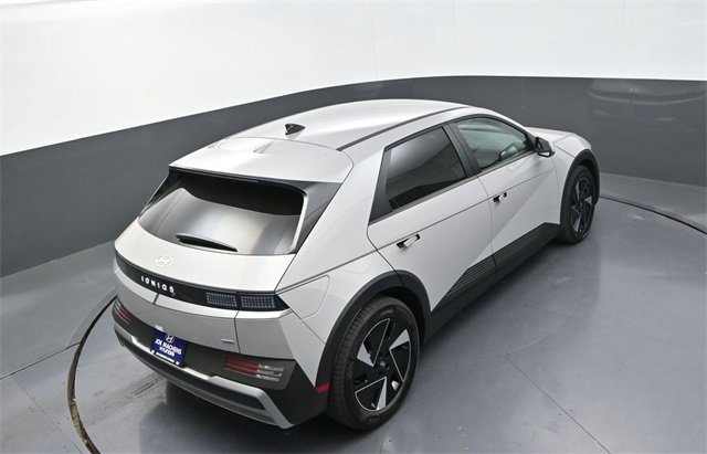 New 2025 Hyundai Ioniq 5 SE image 27