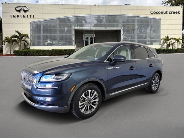 Used 2023 Lincoln Nautilus FWD w/ Premium Package image 2