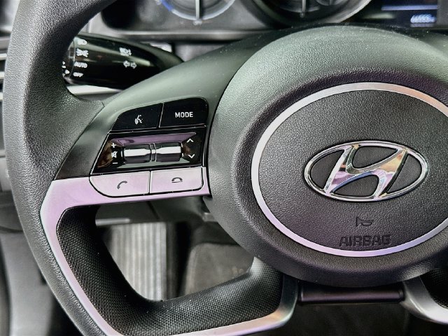 Used 2022 Hyundai Elantra Blue FWD image 21