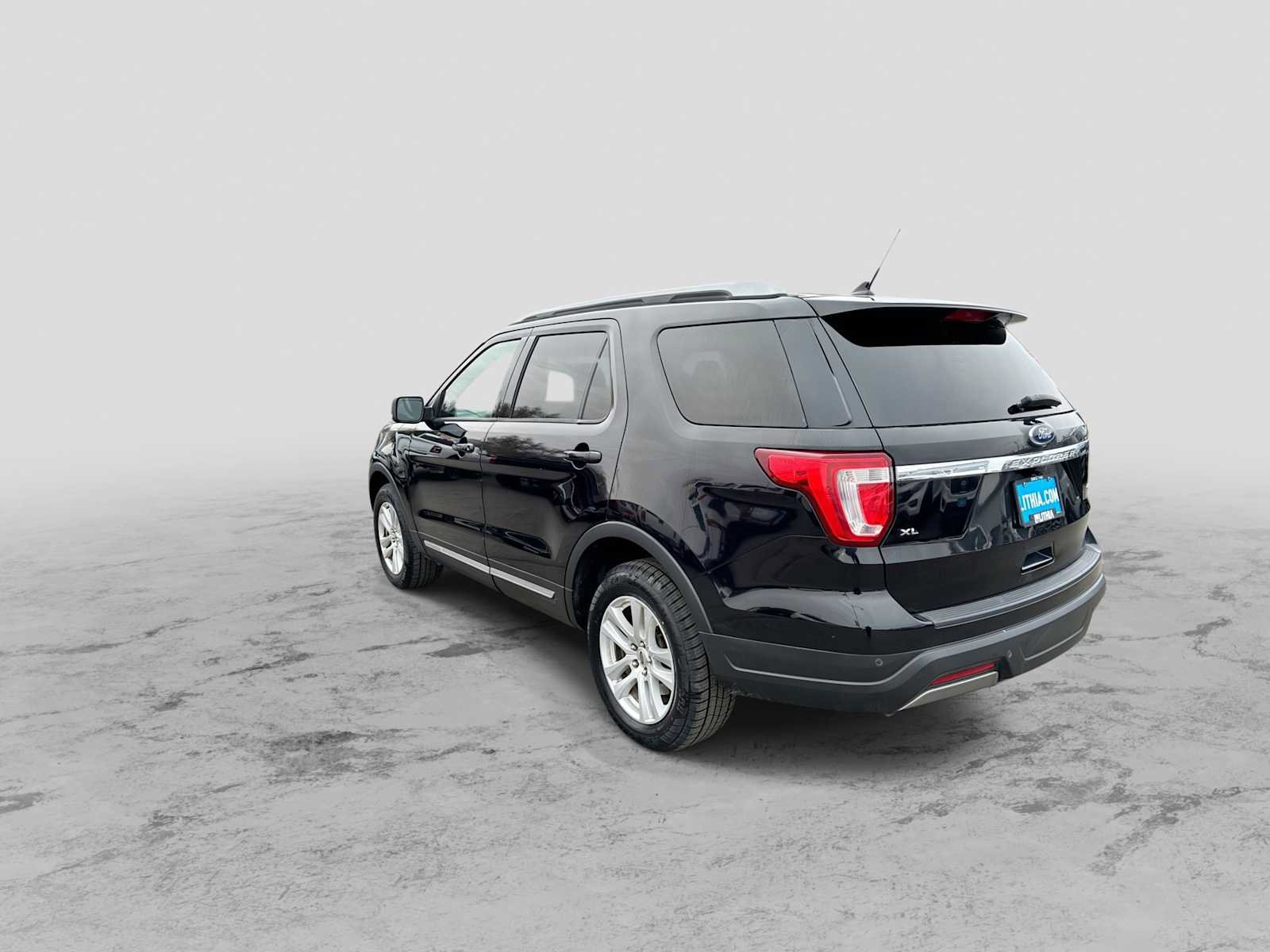 Used 2019 Ford Explorer XLT w/ Equipment Group 201A image 6
