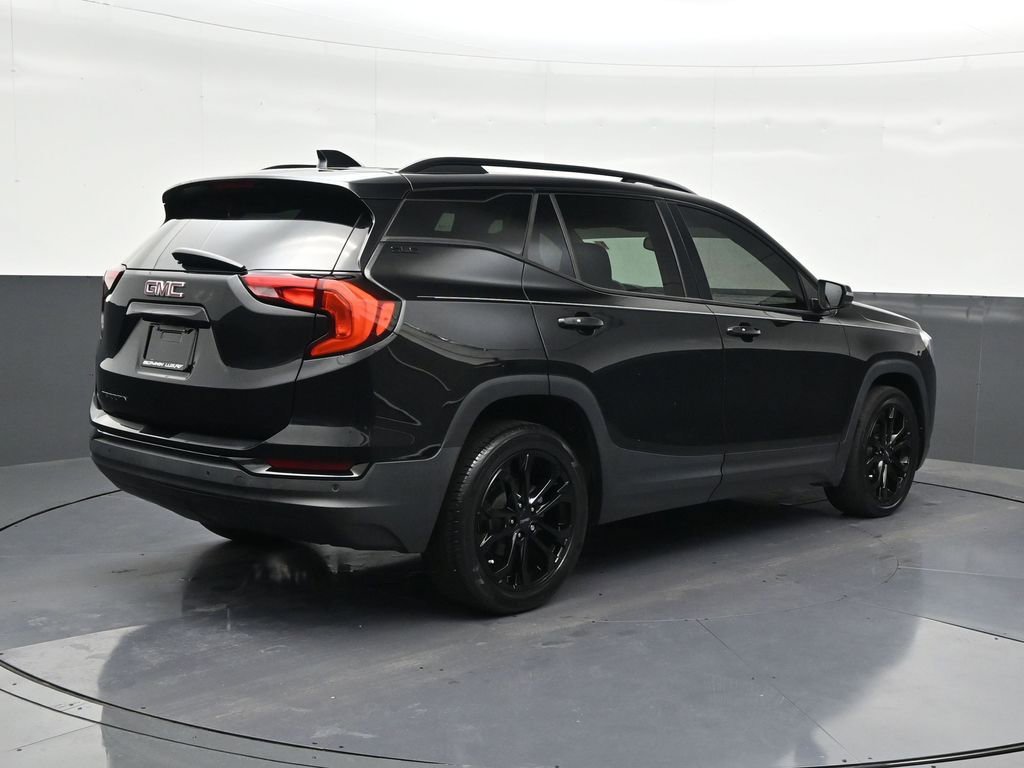 Used 2021 GMC Terrain SLE w/ Elevation Edition image 5