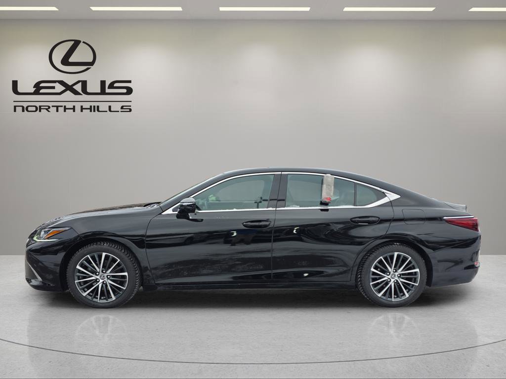 Certified 2024 Lexus ES 350 w/ Premium Package image 8