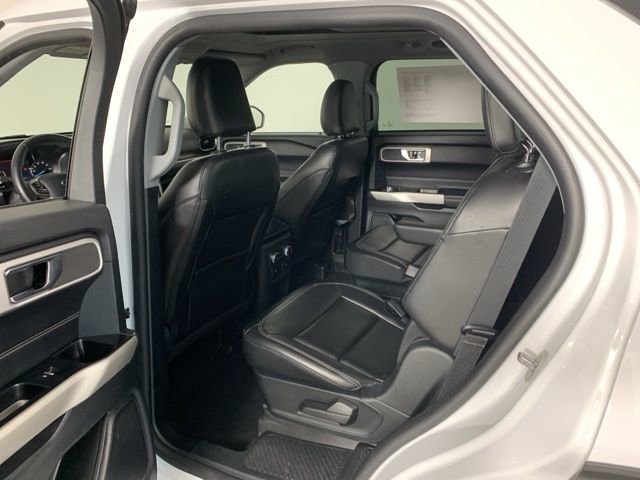 Used 2021 Ford Explorer XLT w/ Equipment Group 202A image 34