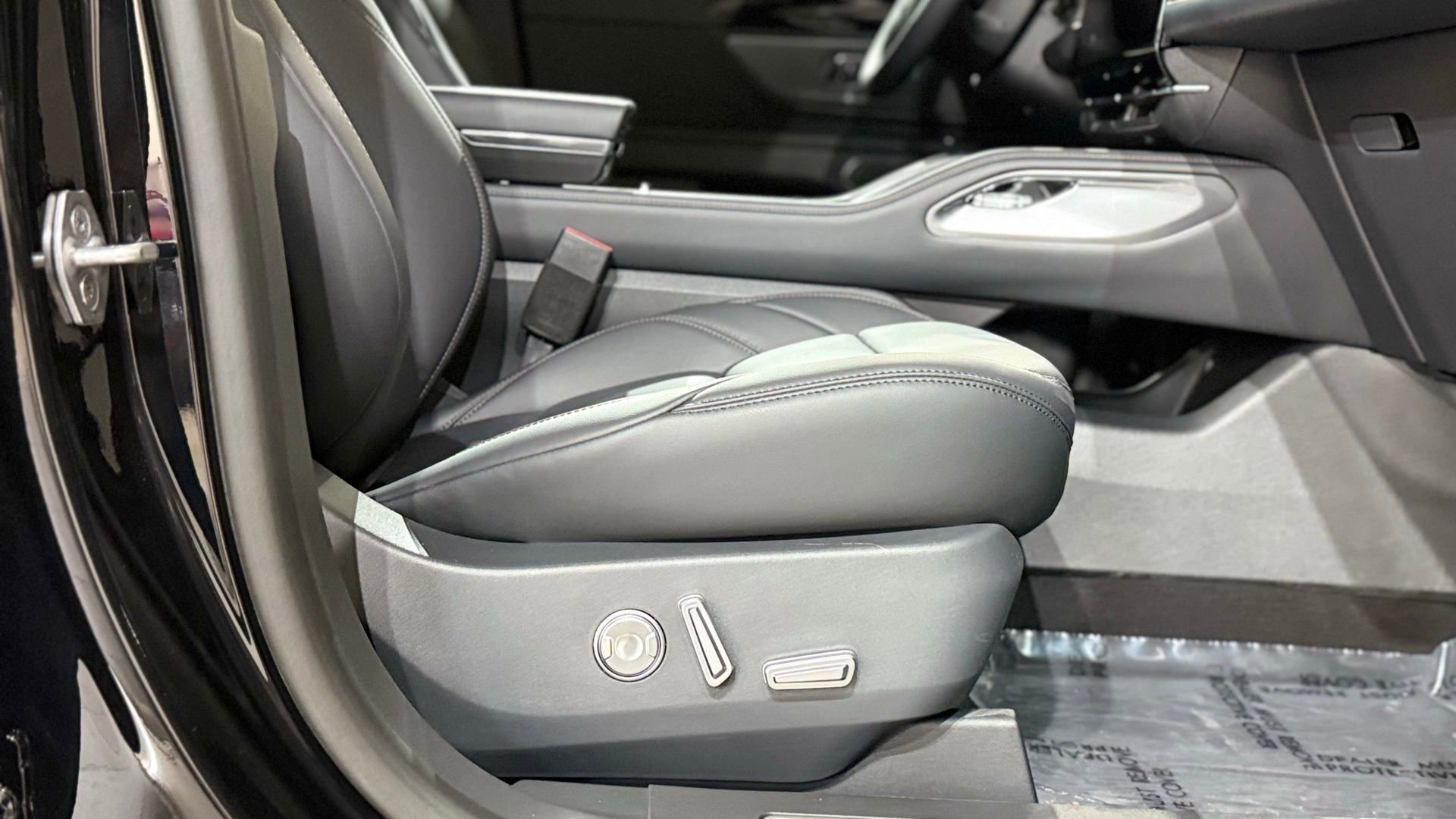 New 2026 Lincoln Nautilus Premier w/ Jet Appearance Package image 57