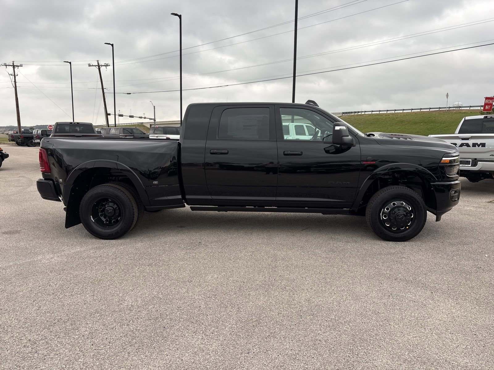New 2026 RAM 3500 Limited image 6