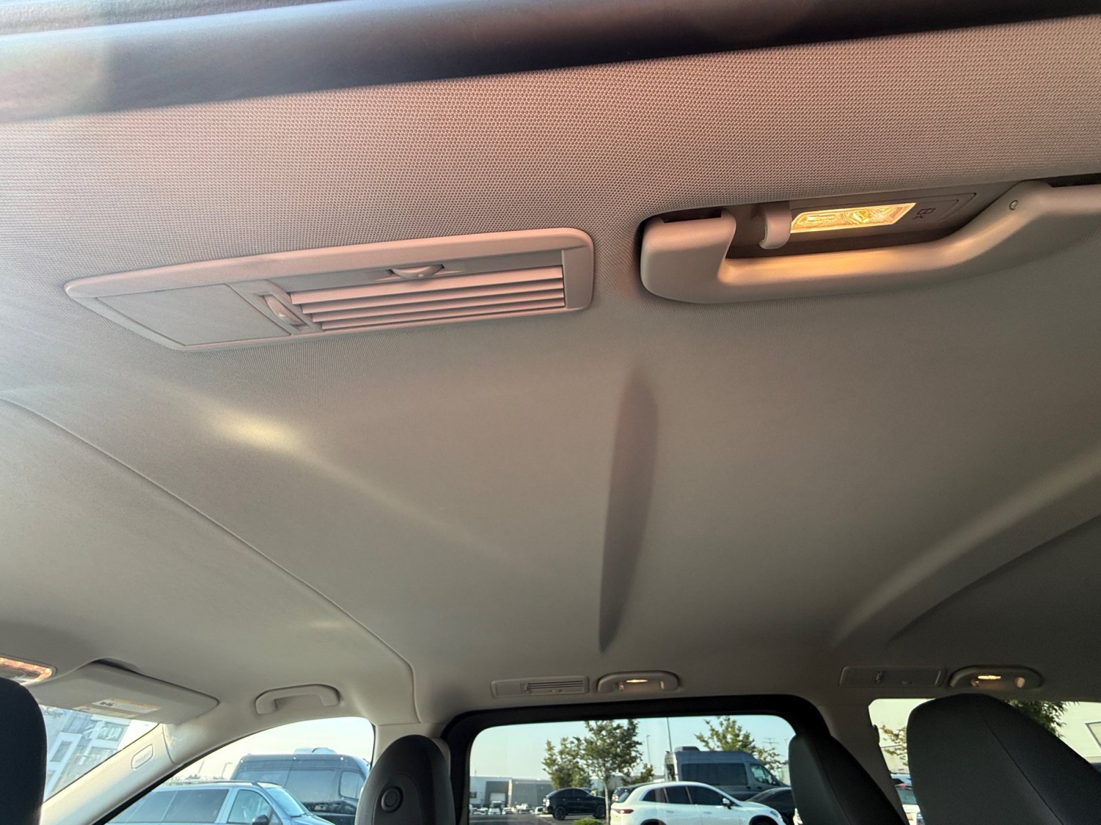 Used 2023 Mercedes-Benz Metris Passenger image 33