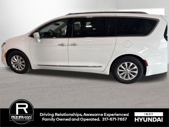 Used 2018 Chrysler Pacifica Touring-L Plus w/ Advanced Safetytec Group image 9