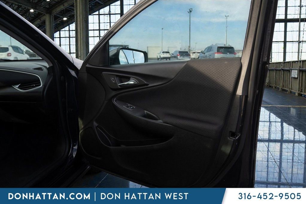 Used 2023 Chevrolet Malibu LT image 24