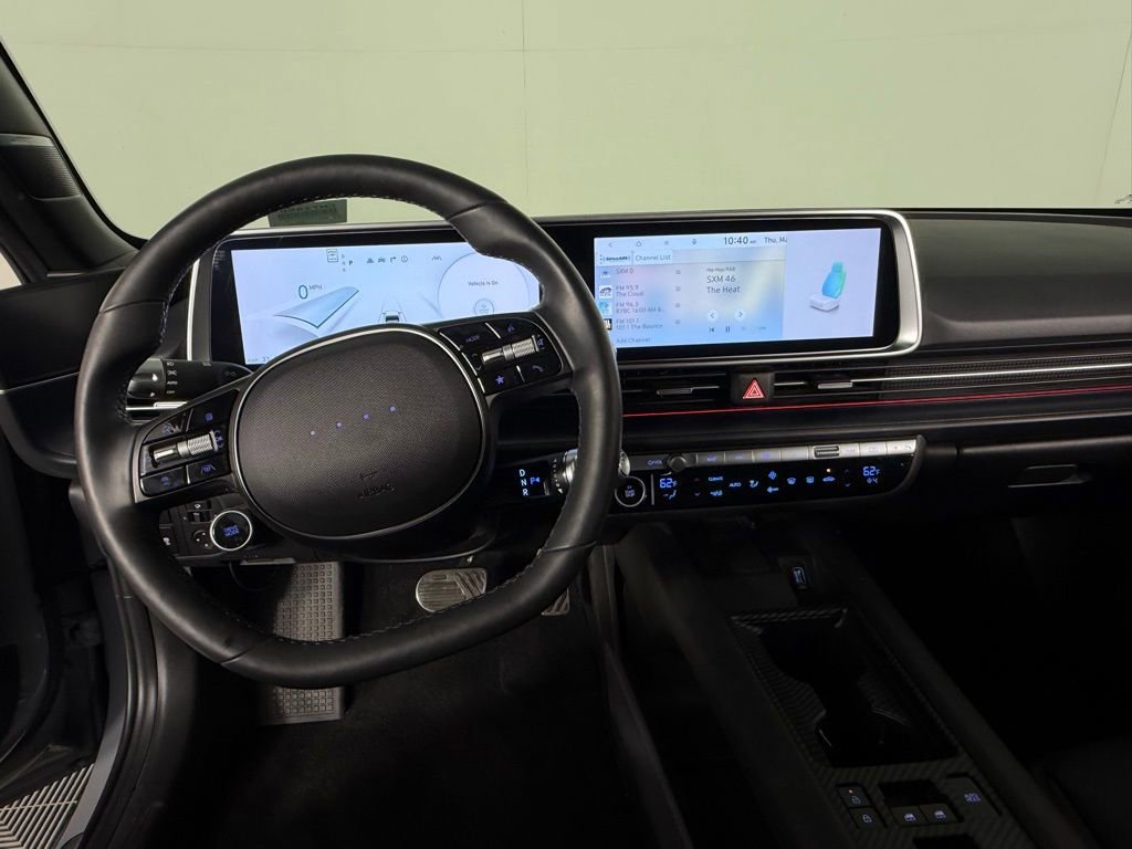 Used 2024 Hyundai Ioniq 6 Limited image 14
