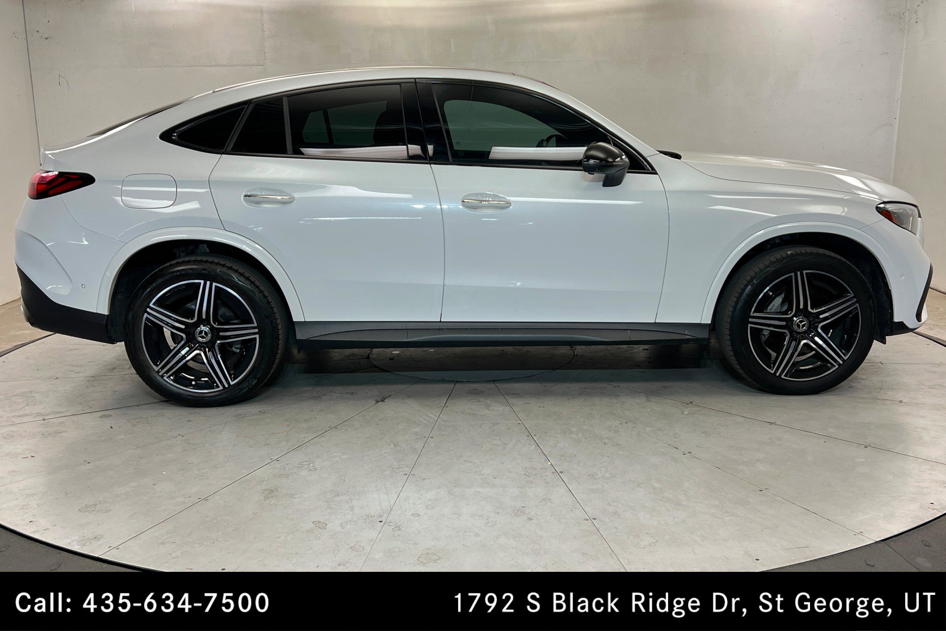 Used 2024 Mercedes-Benz GLC 300 4MATIC image 6