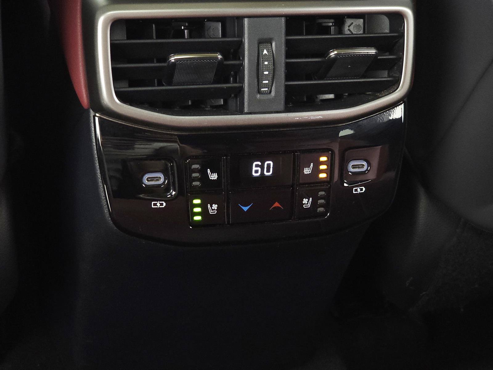 Used 2023 Lexus RX 500h F Sport w/ Accessory Package (Z1) AWD/4WD image 32