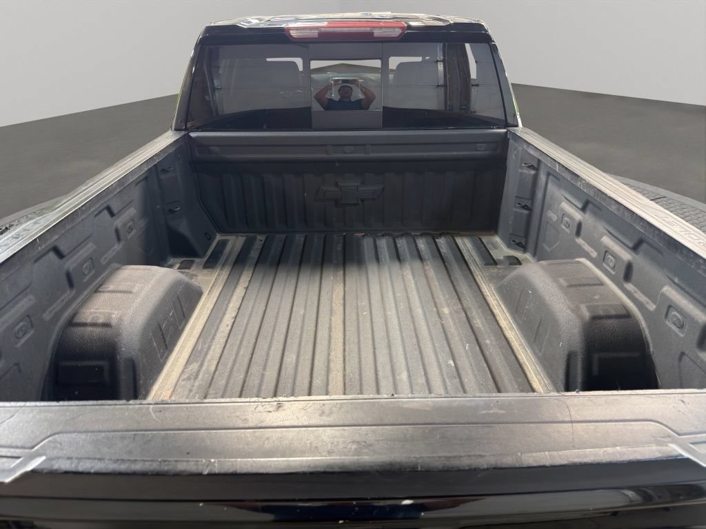 Used 2021 Chevrolet Silverado 1500 LT AWD/4WD image 17