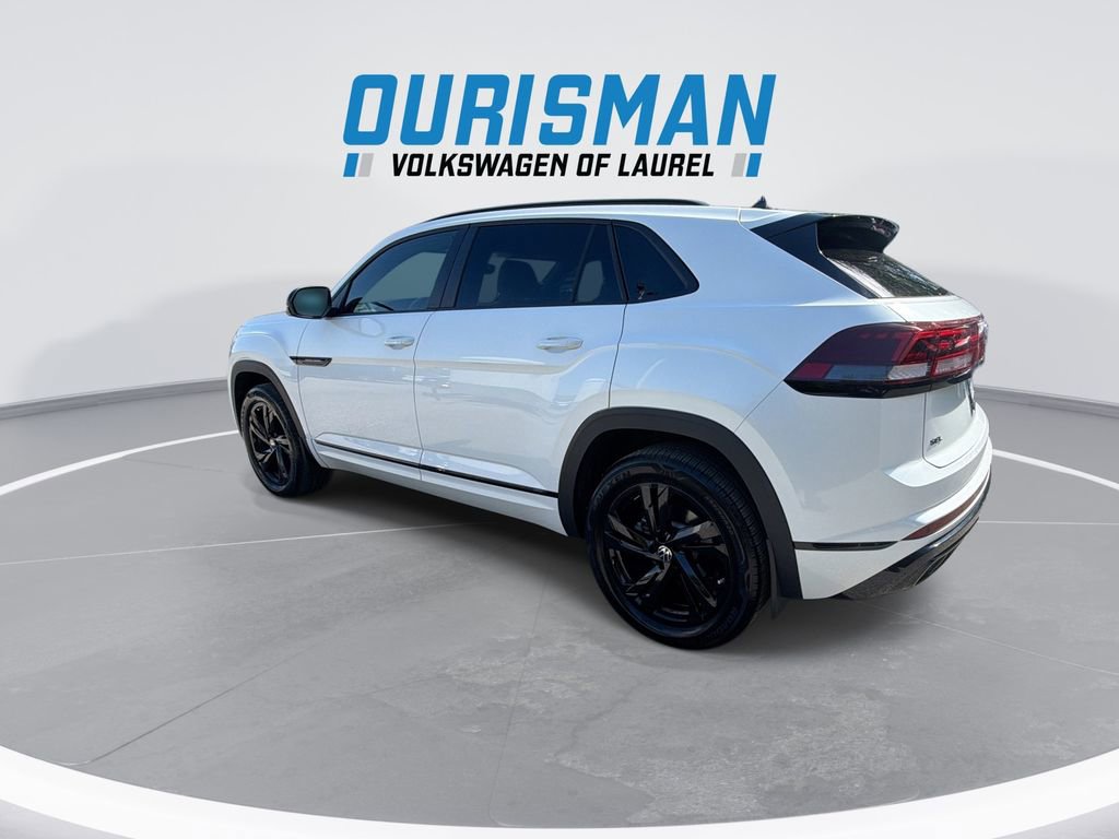 Used 2025 Volkswagen Atlas Cross Sport SEL R-Line AWD/4WD image 6