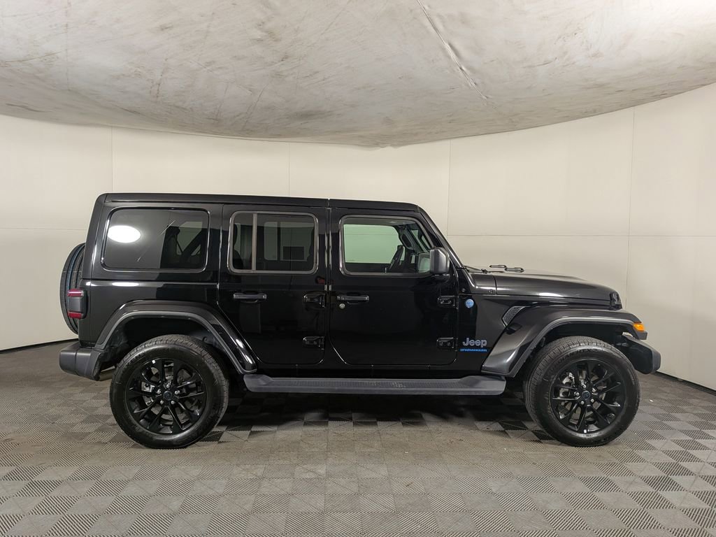 Certified 2025 Jeep Wrangler Unlimited Sahara image 7