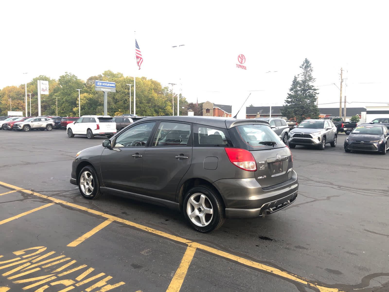 Used 2004 Toyota Matrix XR w/ Extra Value Pkg 1 AWD/4WD image 3