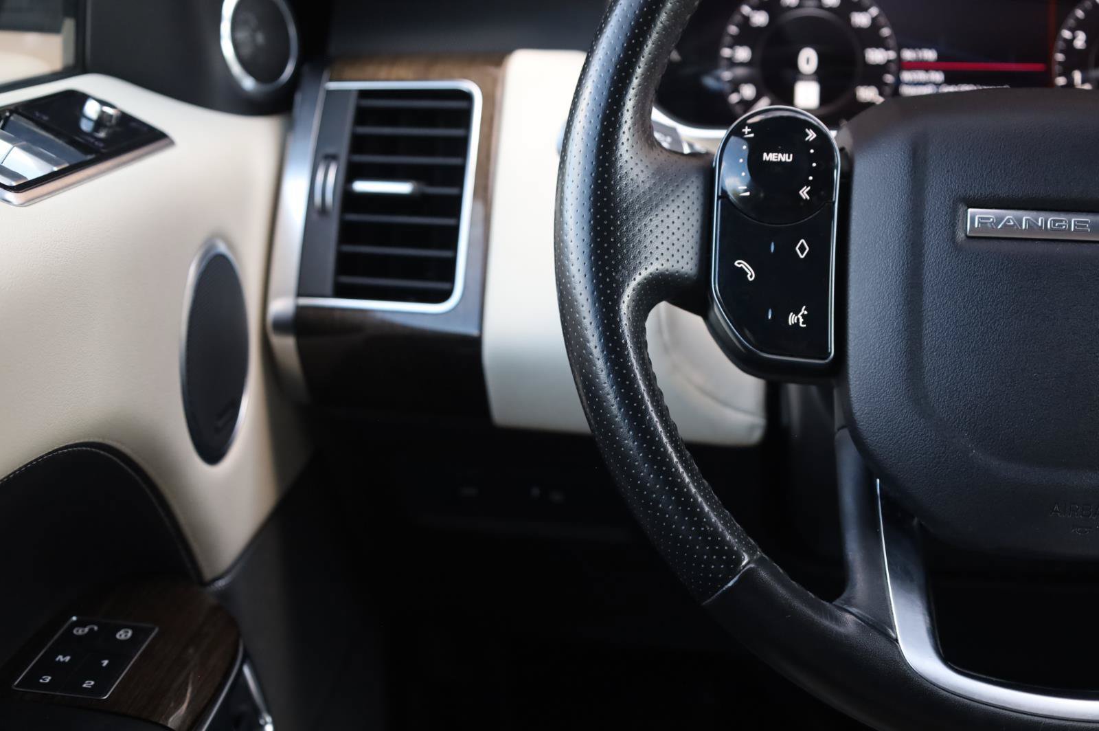 Used 2018 Land Rover Range Rover Sport HSE AWD/4WD image 35