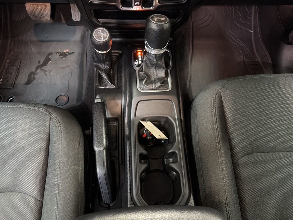 Used 2023 Jeep Wrangler Unlimited w/ Cold Weather Group image 21