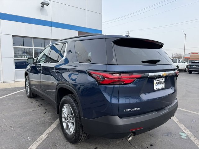 Used 2023 Chevrolet Traverse LT image 11