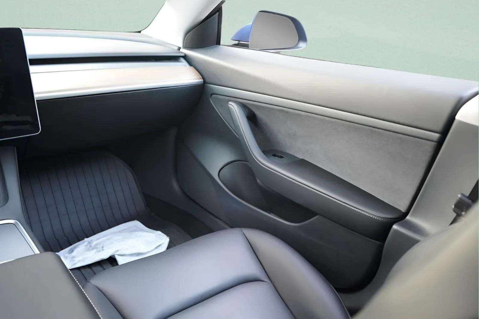 Used 2021 Tesla Model 3 Standard Range Plus image 41